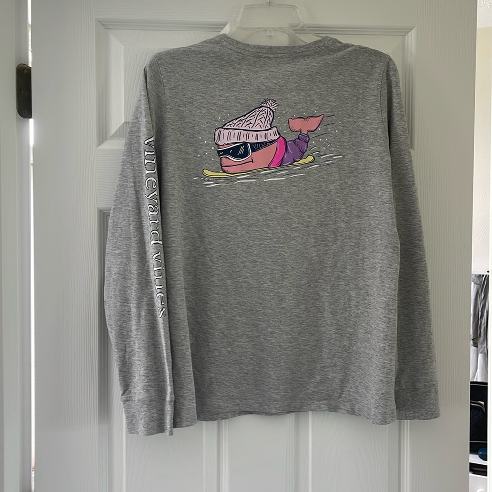 Women’s Vineyard Vines Longsleeve T Shirt Snowboarding Whale